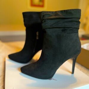 Jessica Simpson stiletto bootie